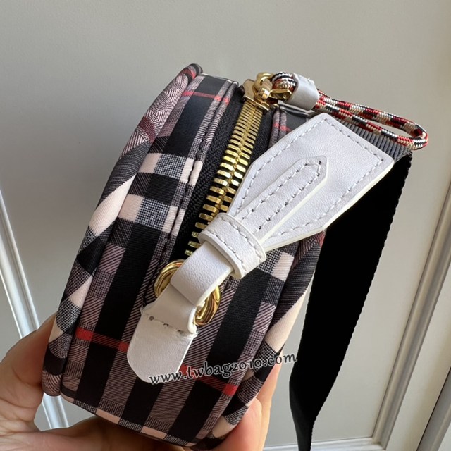 Burberry專門店新款圓餅小格紋橢圓形小包 巴寶莉雙面可用不同圖案女士小斜挎包 yxb1023